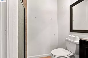 9821 Thermal St, Oakland, CA 94605 - Photo 24