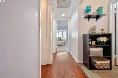 2716 Oak Rd #111, Walnut Creek, CA 94597 - Photo 18
