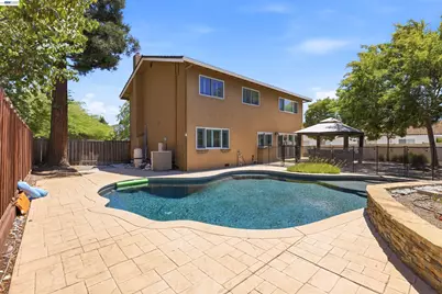 1042 Lomitas Ave, Livermore, CA 94550 - Photo 32