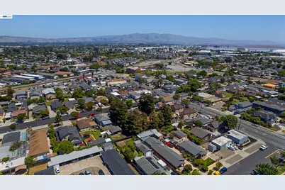 7691 Thornton Ave, Newark, CA 94560 - Photo 24