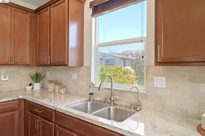 238 Paso Roble Cmn, Fremont, CA 94539 - Photo 16