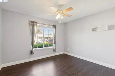 502 Shrike Ct, Suisun City, CA 94585 - Photo 32