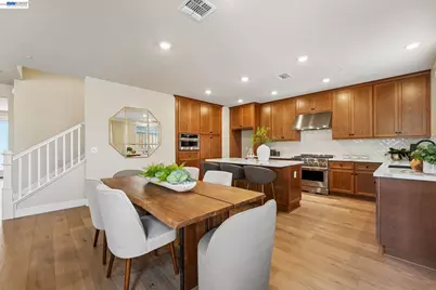 802 Abigail, Walnut Creek, CA 94598 - Photo 2