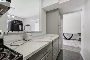 1740 Laguna St, Concord, CA 94520 - Photo 12
