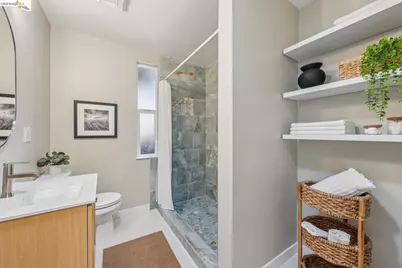 423 Pacific Ave, Piedmont, CA 94611 - Photo 36