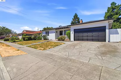 8380 Lucania Street, Dublin, CA 94568 - Photo 4