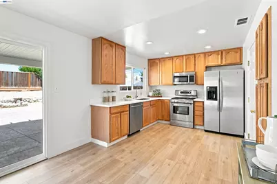 8380 Lucania Street, Dublin, CA 94568 - Photo 14