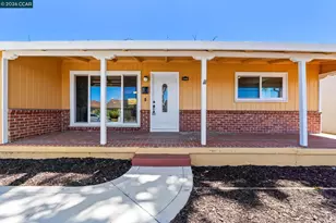 17242 Via El Cerrito, San Lorenzo, CA 94580 - Photo 2