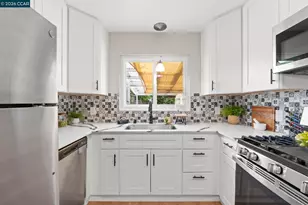 17242 Via El Cerrito, San Lorenzo, CA 94580 - Photo 22