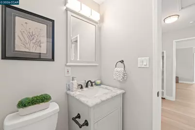 17242 Via El Cerrito, San Lorenzo, CA 94580 - Photo 28