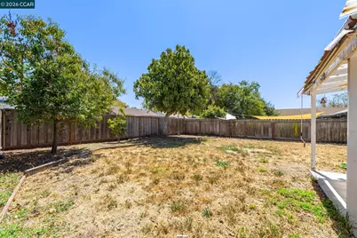 17242 Via El Cerrito, San Lorenzo, CA 94580 - Photo 14