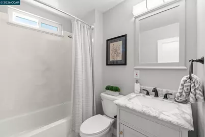 17242 Via El Cerrito, San Lorenzo, CA 94580 - Photo 12