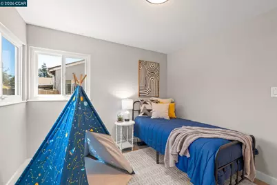 17242 Via El Cerrito, San Lorenzo, CA 94580 - Photo 10
