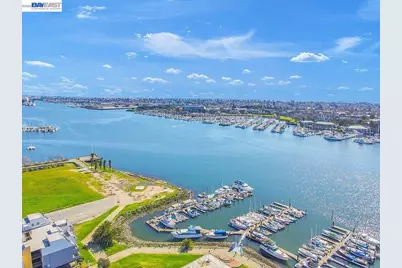 7 Embarcadero #312, Oakland, CA 94607 - Photo 2