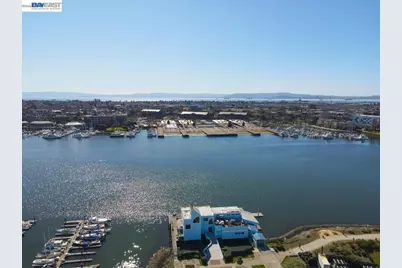 7 Embarcadero #312, Oakland, CA 94607 - Photo 2