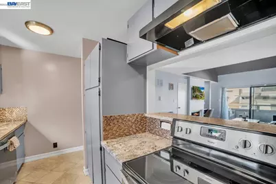 7 Embarcadero #312, Oakland, CA 94607 - Photo 12