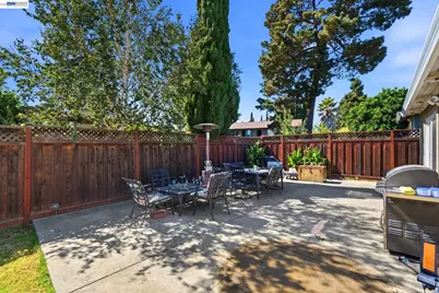 20927 Nunes Ave, Castro Valley, CA 94546 - Photo 20