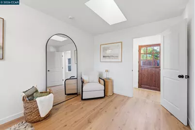 1328 Mesa St, Concord, CA 94518 - Photo 32
