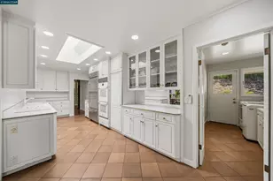 18 Sycamore Rd, Orinda, CA 94563 - Photo 24