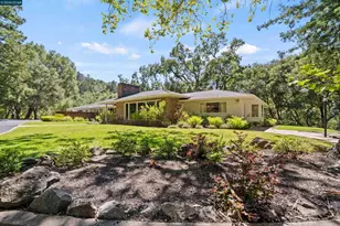 18 Sycamore Rd, Orinda, CA 94563 - Photo 2