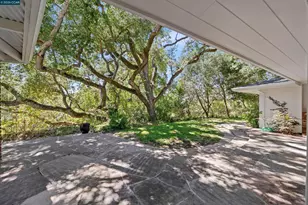 18 Sycamore Rd, Orinda, CA 94563 - Photo 36