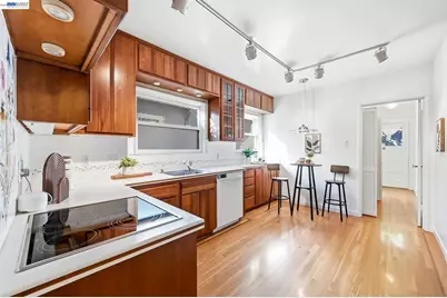 206 Perkins St, Oakland, CA 94610 - Photo 18