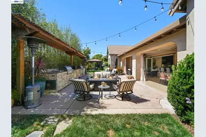 65 Stonebrae Rd, Hayward, CA 94542 - Photo 48