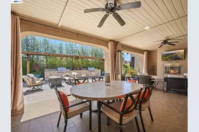 65 Stonebrae Rd, Hayward, CA 94542 - Photo 32