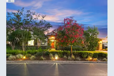 65 Stonebrae Rd, Hayward, CA 94542 - Photo 2