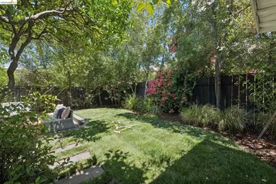 5232 Miles Ave, Oakland, CA 94618 - Photo 64