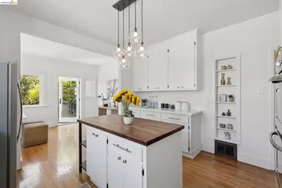 5232 Miles Ave, Oakland, CA 94618 - Photo 22
