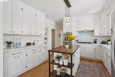 5232 Miles Ave, Oakland, CA 94618 - Photo 26