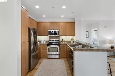 3090 Glascock St #303, Oakland, CA 94601 - Photo 12