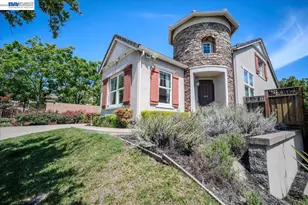 2560 Calabria Ct, Dublin, CA 94568 - Photo 2