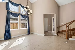2560 Calabria Ct, Dublin, CA 94568 - Photo 12