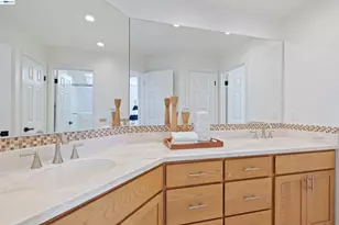 3490 Thompson Pl, Fairview, CA 94541 - Photo 40