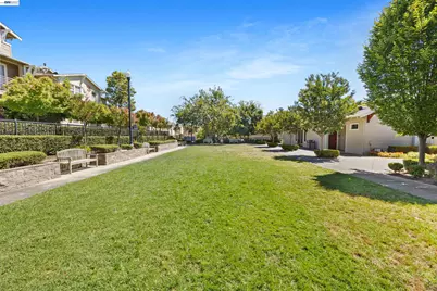 1547 Chandler St, Oakland, CA 94603 - Photo 26