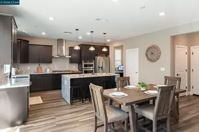 194 Elk Creek Dr, Brentwood, CA 94513 - Photo 8