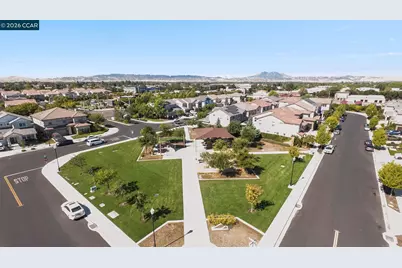 194 Elk Creek Dr, Brentwood, CA 94513 - Photo 40