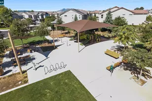194 Elk Creek Dr, Brentwood, CA 94513 - Photo 36