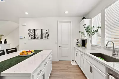 895 Manor Blvd, San Leandro, CA 94579 - Photo 14