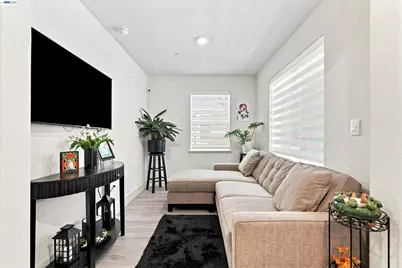 895 Manor Blvd, San Leandro, CA 94579 - Photo 4