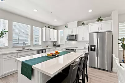 895 Manor Blvd, San Leandro, CA 94579 - Photo 12