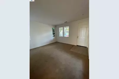 1043 Ashbridge Bay Dr, Pittsburg, CA 94565 - Photo 14