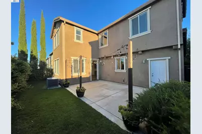1043 Ashbridge Bay Dr, Pittsburg, CA 94565 - Photo 10