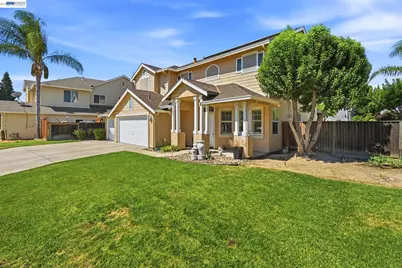 2833 Clover Hill Ct, Tracy, CA 95377 - Photo 2