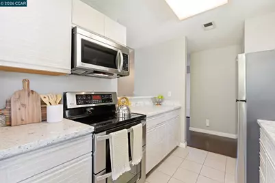 7650 Canyon Meadows Cir #F, Pleasanton, CA 94588 - Photo 16