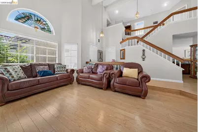 4949 Wagon Wheel, El Sobrante, CA 94803 - Photo 6