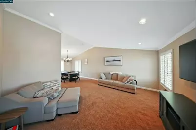 123 Michele Ct, Vallejo, CA 94591 - Photo 2