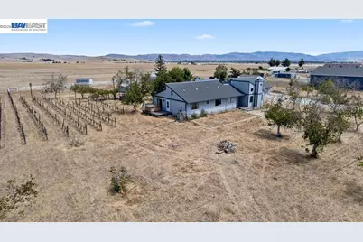 4767 Bel Roma Rd, Livermore, CA 94551 - Photo 4